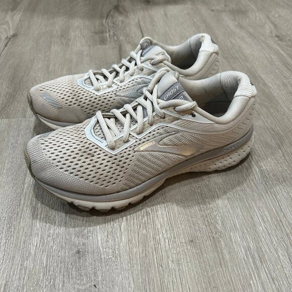 Brooks Women’s Ghost 12 Light Gray Running Shoes Size 7 - Picture 1 of 7